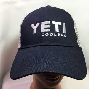 Yeti Coolers Snapback Trucker Mesh Back Men’s Hat Cap Navy Blue Pre Owned